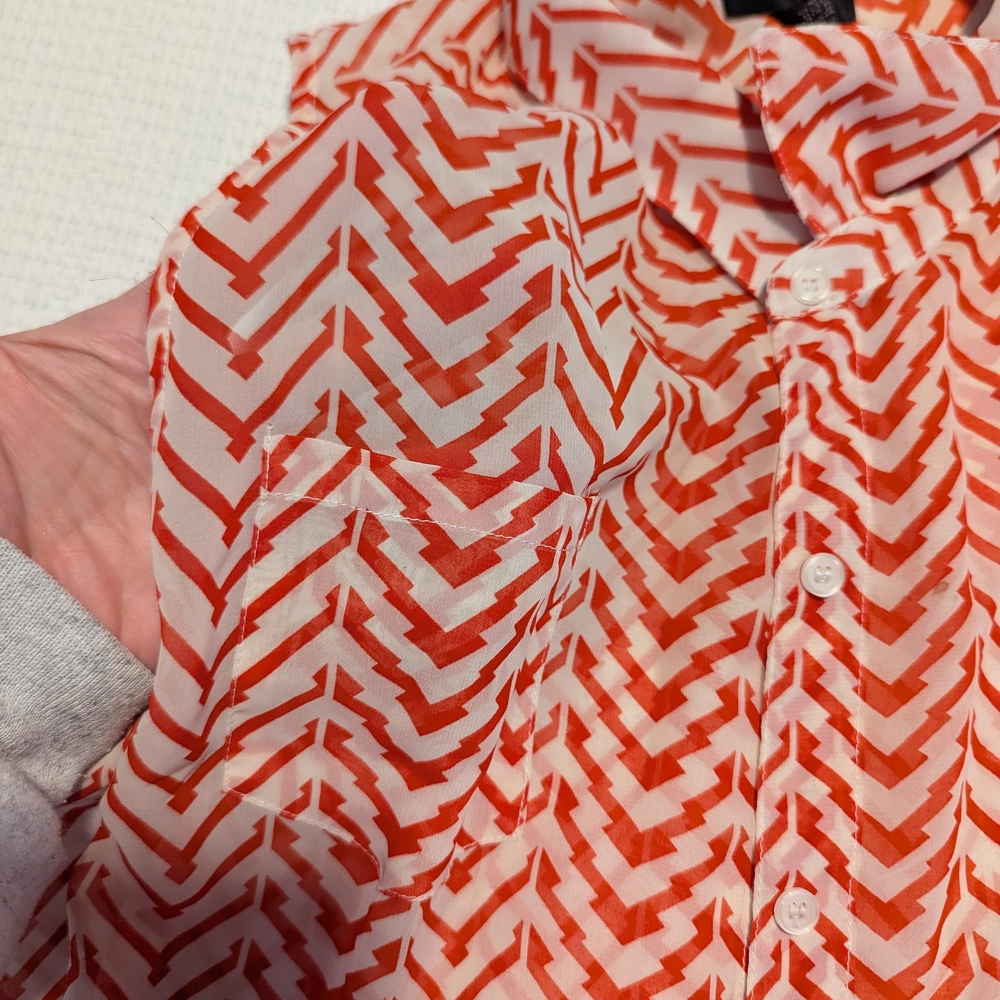 Chic Red and White Patterned Blouse